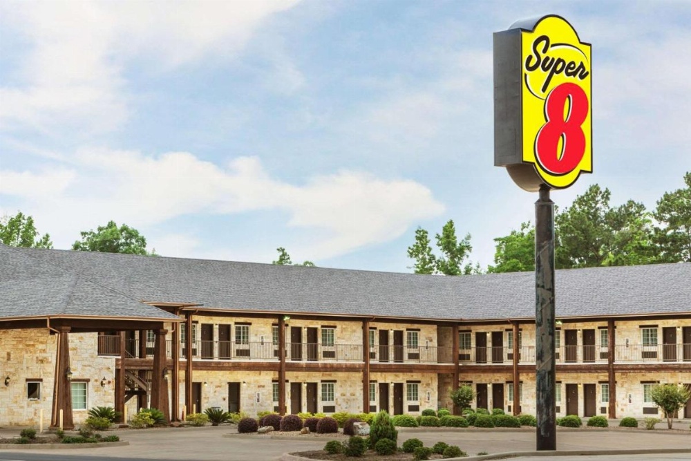 Super 8 by Wyndham Center Image 37